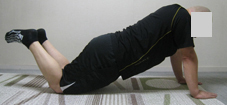 Straight Arm Plank 膝つき記事用.jpg